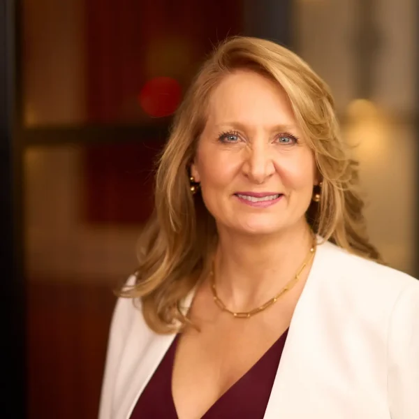 Beth Van Schaack - photo